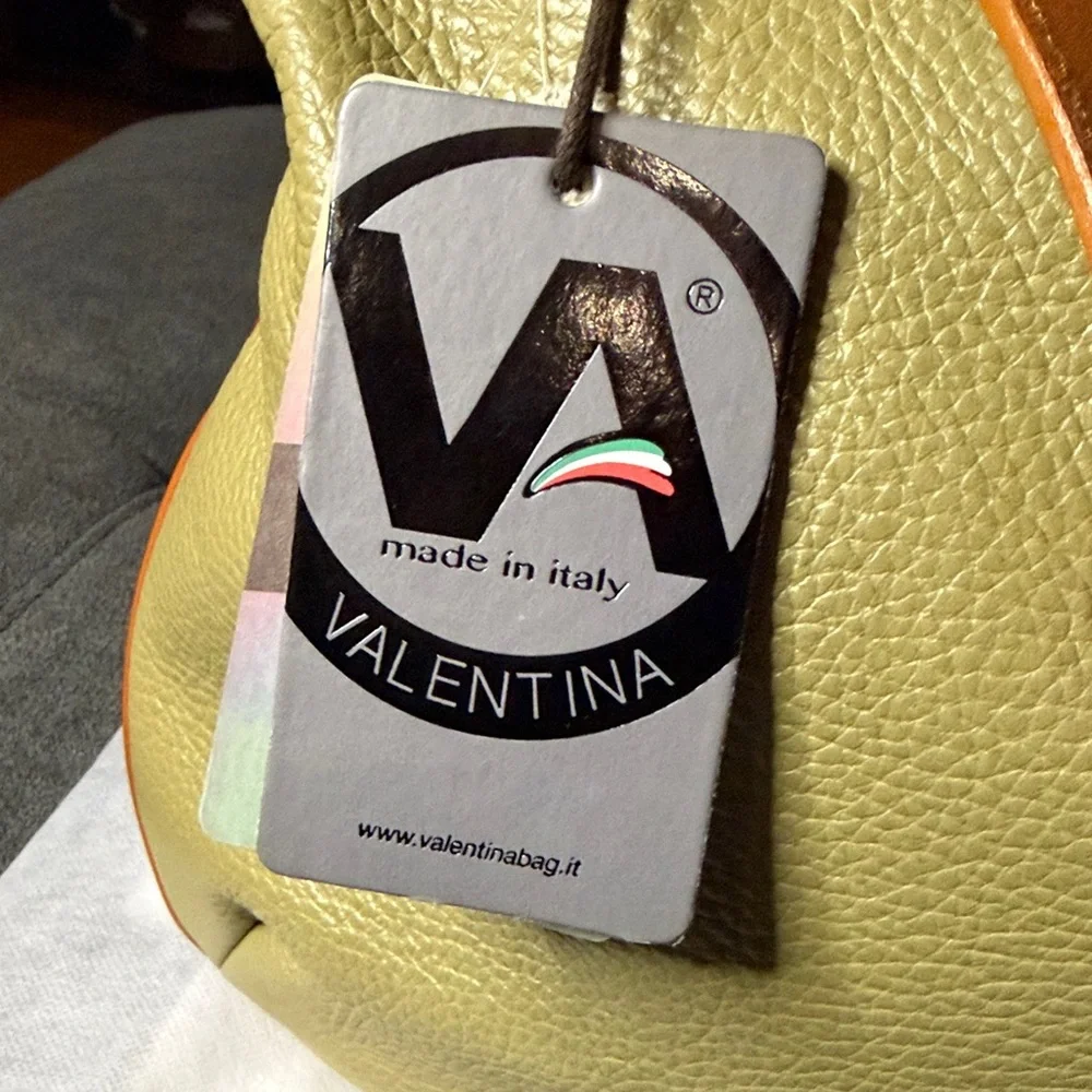 Valentina Leather Shoulder Bag in Olive and cognac - Picture 6 of 6